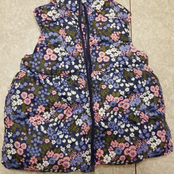 Crazy8 puffer vest - Picture 1 of 2